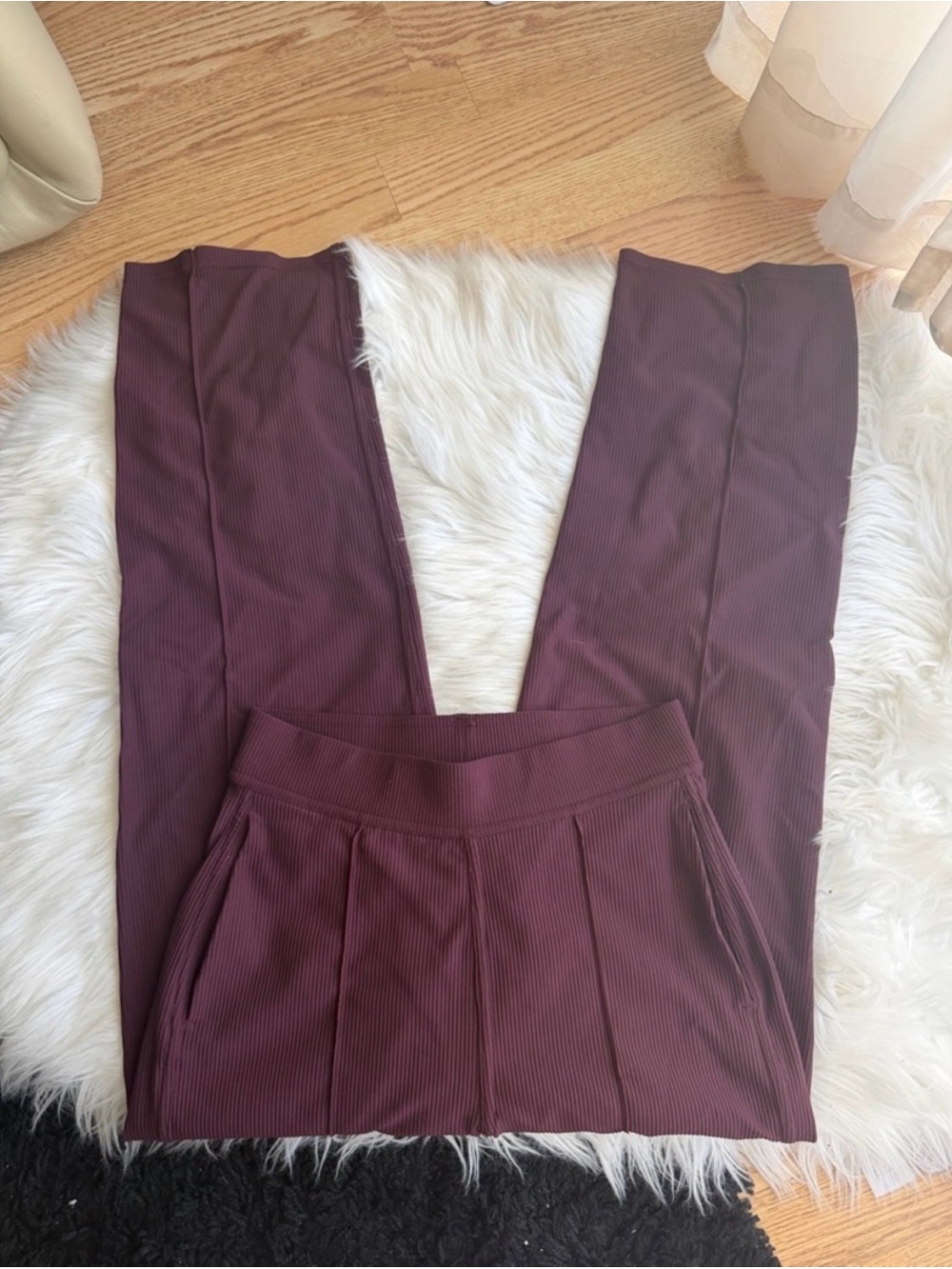 LULULEMON Ribbed Wide-Leg Cropped Pants in burgundy